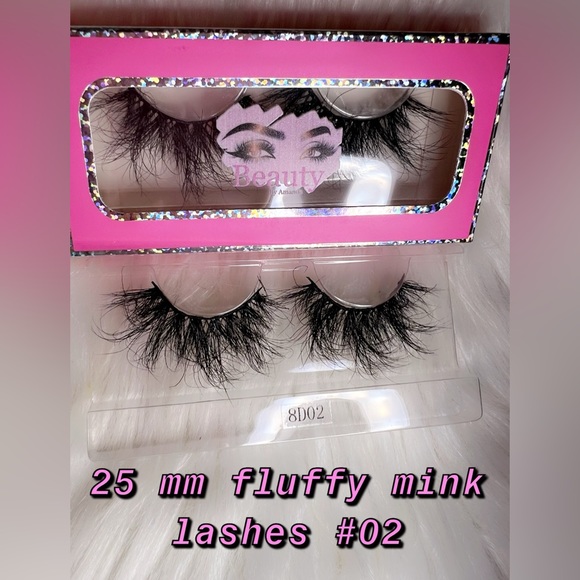 Mink Lashes - Picture 2 of 7